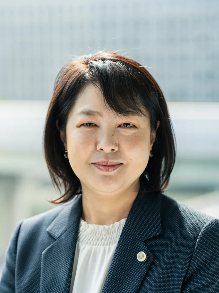 梁 沙織